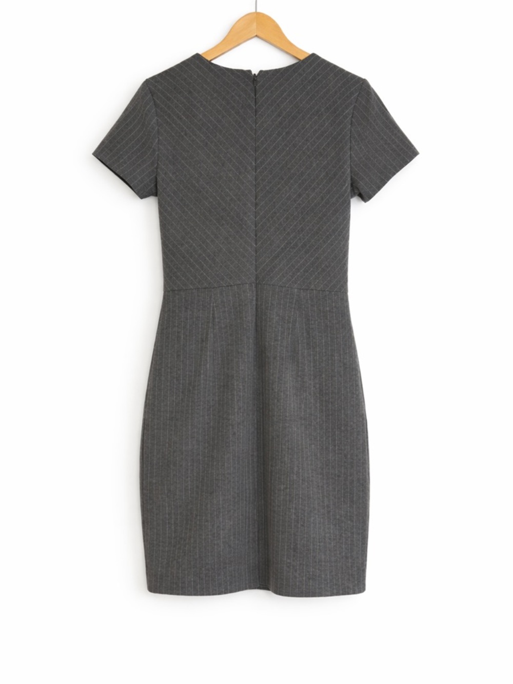 Banana Republic Grey Pinstripe Sheath Dress – Size 6 - Picture 3 of 11